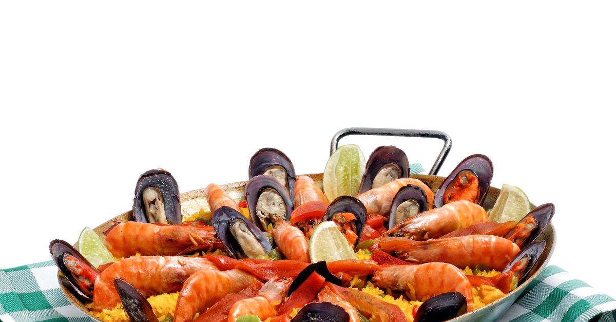Crafting Unique Flavours for Your Paella Catering Menu