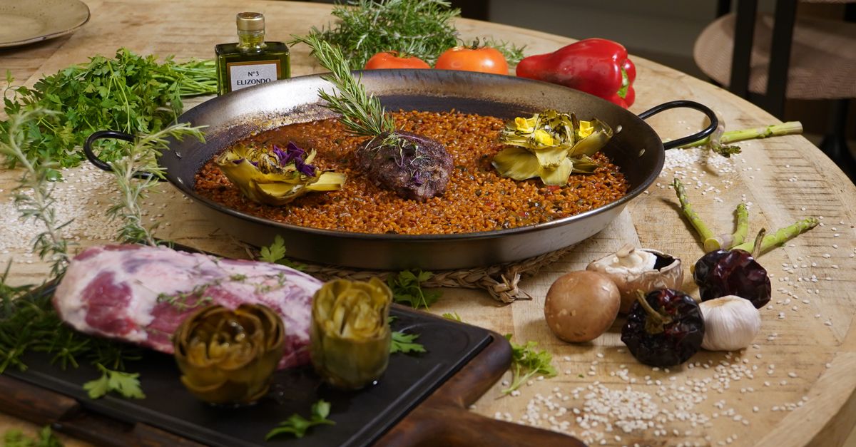 Essential Tips for Selecting the Best Paella Catering for Business Gatherings