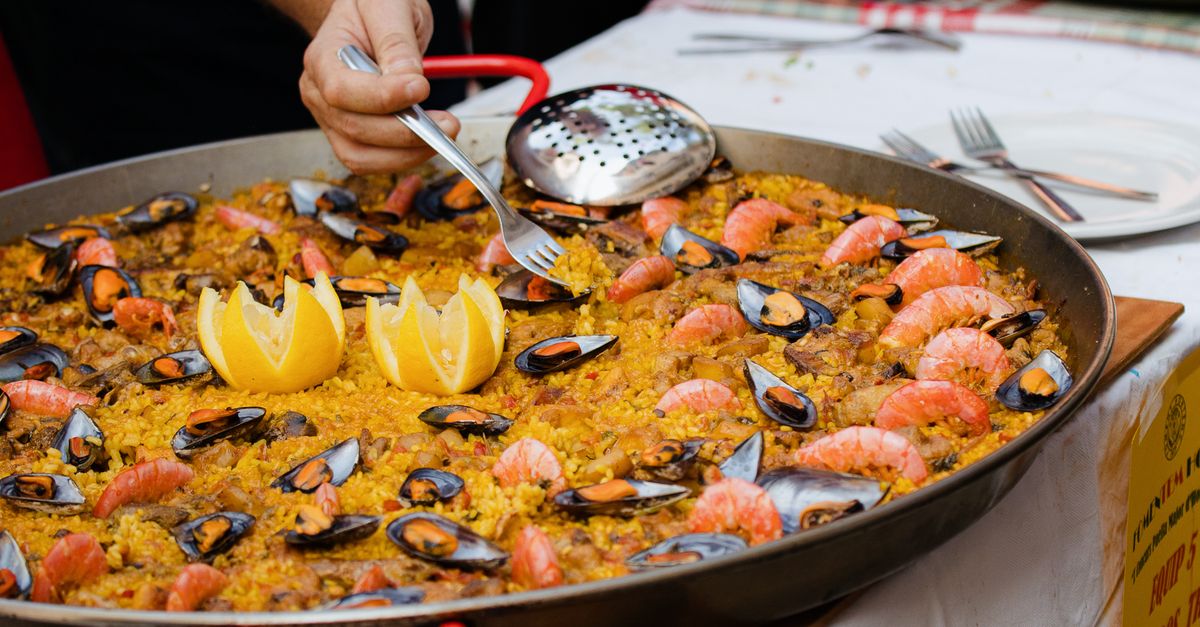 The Perfect Blend: Creating Delicious Mixed Paella in Sydney