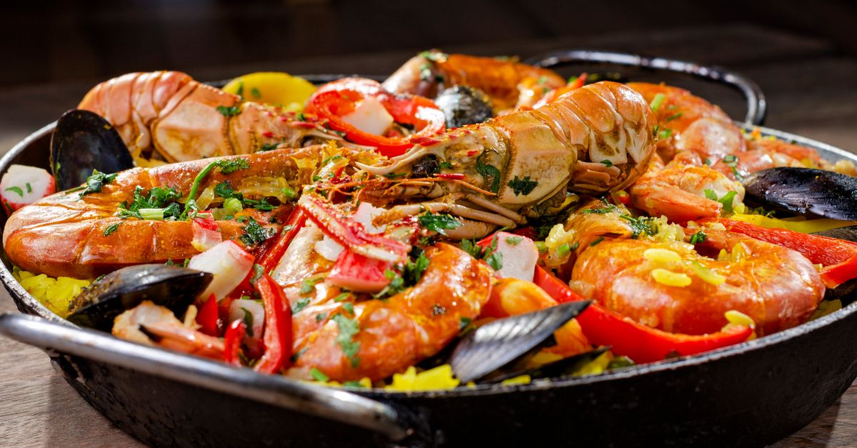 Top Ingredients for a Delicious Vegetarian Paella